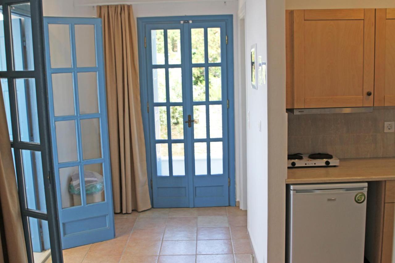St George Village Batsi Exterior photo